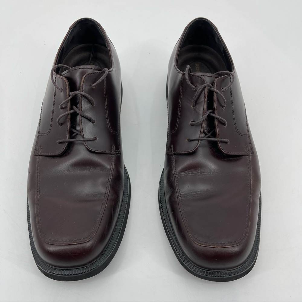 Men’s Rockport shoes size 10M brown  good condition. Preowned